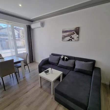 Luxury Two Bedroom Crown Apartament Botevgrad Exterior photo